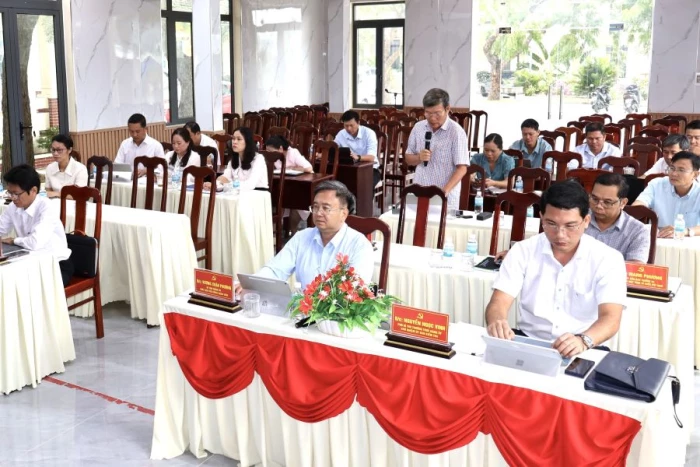 Đảng ủy xã Nam Cam Ranh rà soát, đánh giá tiến độ thực hiện các nhiệm vụ trọng tâm