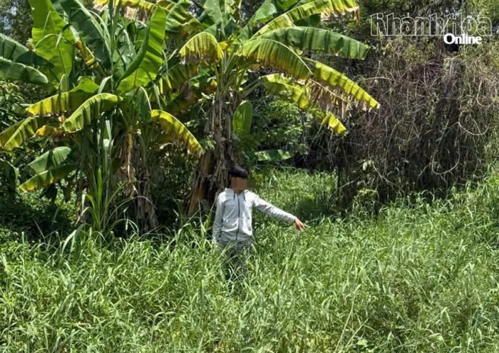 Khởi tố, bắt tạm giam 2 thanh niên chém người, gây rối ở khu dân cư