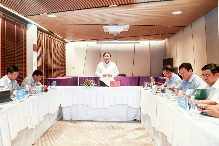 Chuẩn bị sẵn sàng quỹ đất để đón các nhà đầu tư vào Khu Kinh tế Vân Phong và các khu công nghiệp