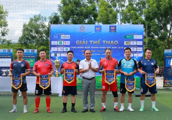 Khai mạc giải thể thao chào mừng Ngày Doanh nhân Việt Nam 13-10
