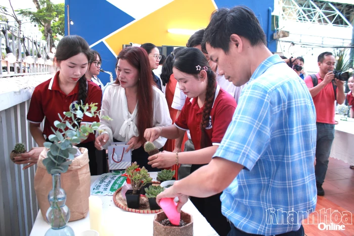 Trường Đại học Khánh Hòa tổ chức workshop "Gieo mầm xanh"