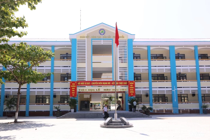 Điểm tựa cho học sinh vùng cao yên tâm học tập
