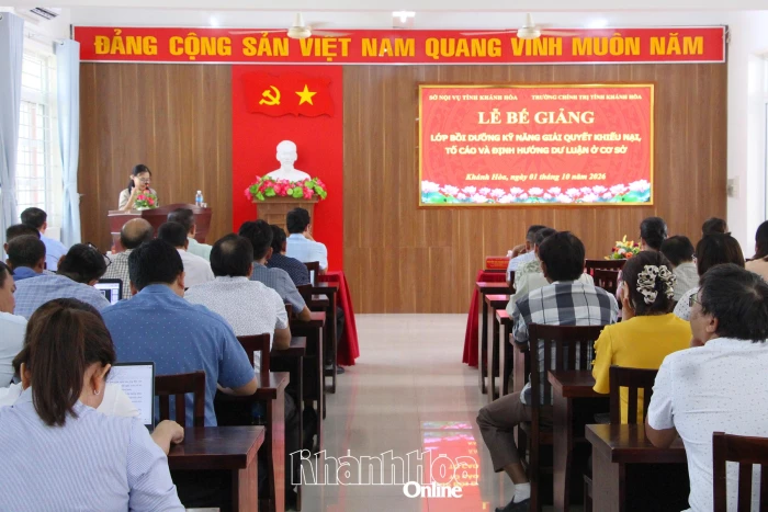 Bế giảng lớp bồi dưỡng kỹ năng giải quyết khiếu nại, tố cáo và định hướng dư luận ở cơ sở