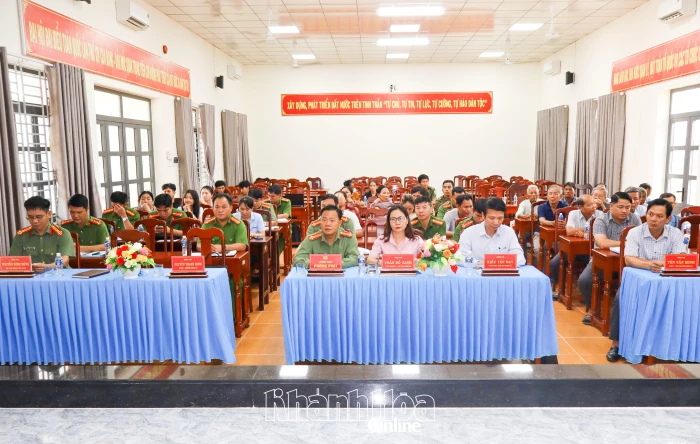 Công an xã Phước Hà tổ chức hội nghị “Công an lắng nghe ý kiến Nhân dân”