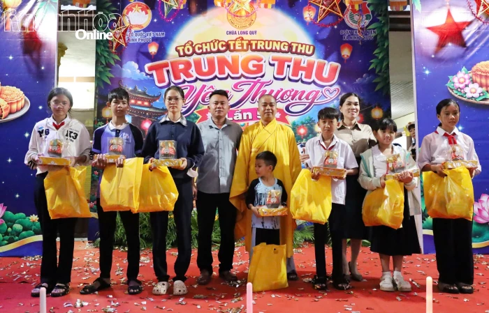 Xã Ninh Phước: Tiếp sức học sinh nghèo đến trường