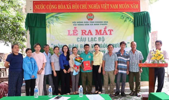 Hội Nông dân xã Ninh Phước ra mắt Câu lạc bộ “Nông dân bảo vệ môi trường” thôn Phú Quý 5