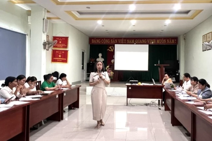 Tập huấn nâng cao năng lực chăm sóc sức khỏe sinh sản vị thành niên cho 31 cán bộ y tế