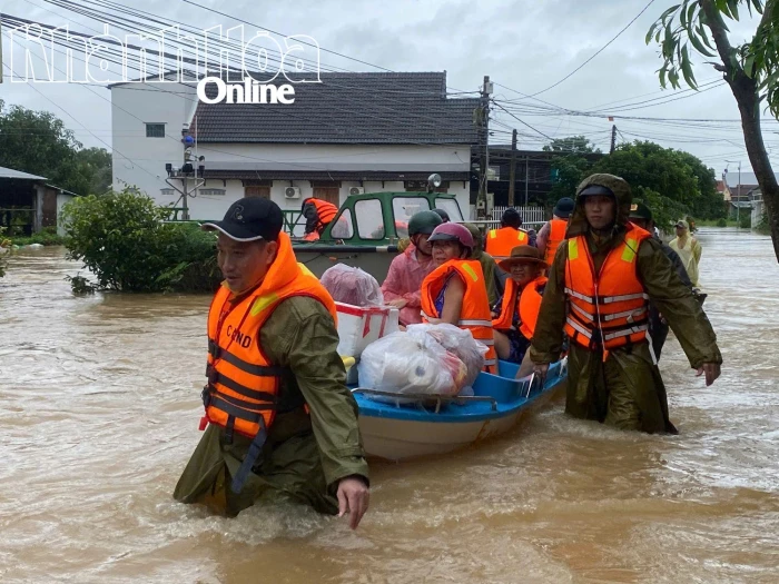 Bổ sung 112 tỷ đồng cho các xã, phường thực hiện phòng, chống, khắc phục thiệt hại do mưa lũ