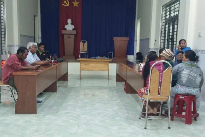 Xã Cam Hiệp di dời 17 hộ dân ở khu vực có nguy cơ sạt lở do mưa lũ về nơi an toàn