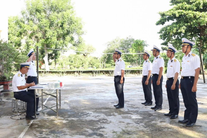 Lữ đoàn 101, Vùng 4 Hải quân kiểm tra điều lệnh, thể lực sĩ quan năm 2025