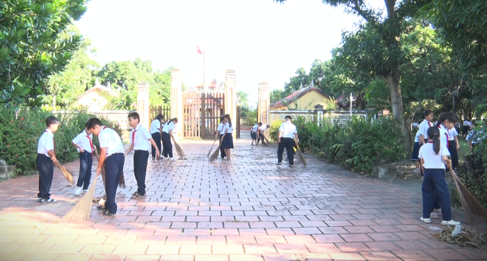 Trường Tiểu học Thị trấn 2 tổ chức hoạt động chào mừng Ngày Nhà giáo Việt Nam