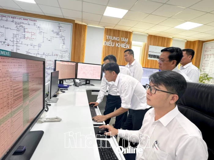 Công ty Điện lực Khánh Hòa: Nỗ lực đảm bảo an toàn và khôi phục cấp điện