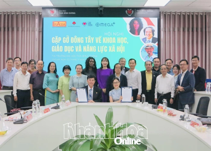 Hội nghị “Gặp gỡ Đông - Tây về khoa học, giáo dục và năng lực xã hội”