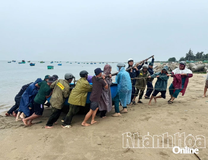 Phường Đông Hải sẵn sàng lực lượng, phương tiện, vật dụng phục vụ nhiệm vụ phòng, chống bão