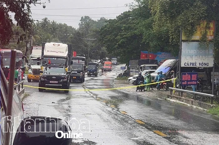 Đóng đèo Sông Pha vì xuất hiện nhiều điểm sạt lở nguy hiểm