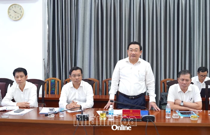 Phó Chủ tịch UBND tỉnh Trịnh Minh Hoàng làm việc với Liên danh Becamex IDC - VSIP