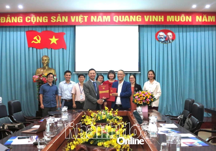 Trường Đại học Nha Trang và Công ty Cổ phần Dịch vụ Công nghệ Sài Gòn ký kết hợp tác