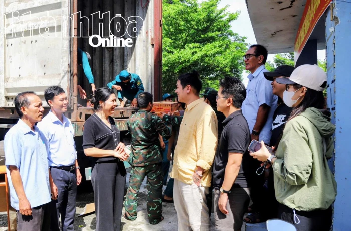 Ủy ban MTTQ Việt Nam tỉnh Khánh Hòa tiếp nhận 90 tấn nhu yếu phẩm hỗ trợ người dân các xã, phường khu vực phía nam tỉnh