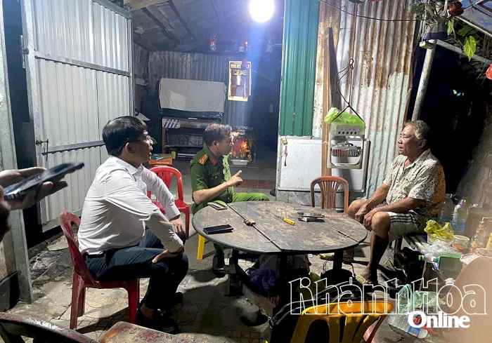 Đến 20 giờ tối 6-11, phường Nha Trang hoàn thành di dời người dân đi tránh bão