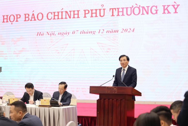 Họp báo Chính phủ thường kỳ tháng 11: Kinh tế - xã hội 11 tháng đạt nhiều kết quả quan trọng