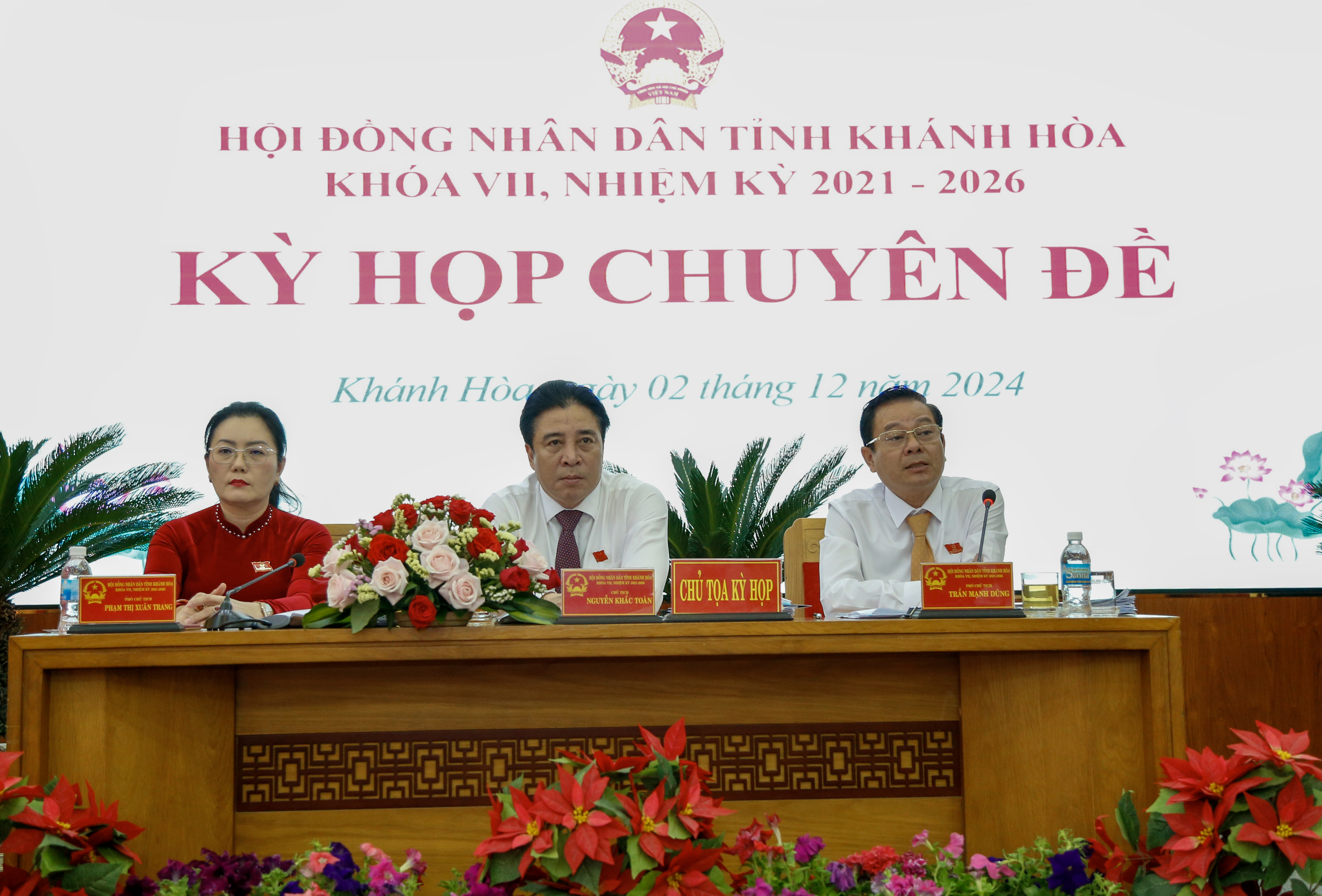 Kỳ họp chuyên đề HĐND tỉnh Khánh Hòa khóa VII xem xét, quyết định nhiều nội dung nhằm thúc đẩy phát triển kinh tế - xã hội tỉnh