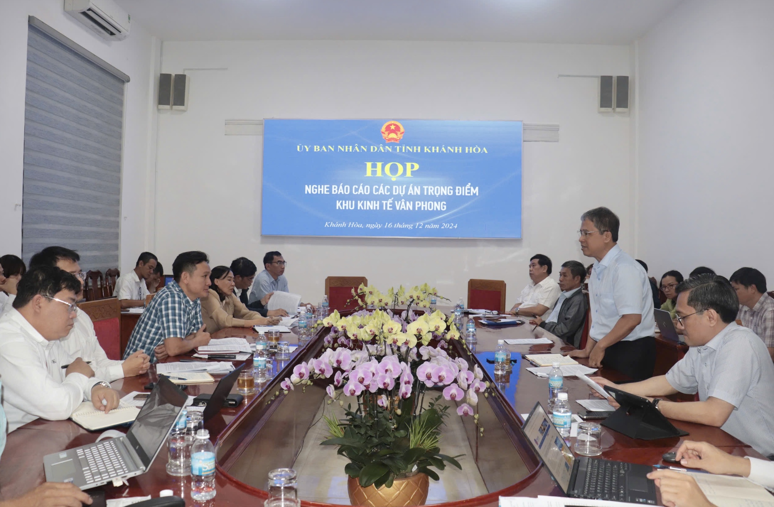 UBND tỉnh Khánh Hòa: Họp nghe báo cáo về các dự án trọng điểm tại Khu Kinh tế Vân Phong