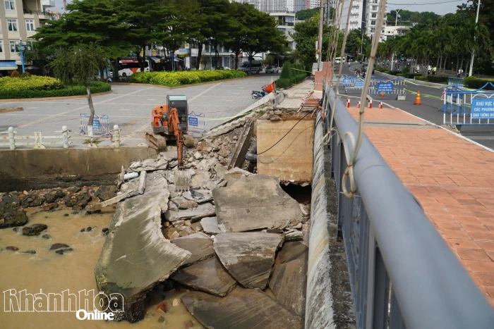 Sửa chữa khẩn cấp một số tuyến đường, cầu bị hư hỏng do mưa lũ