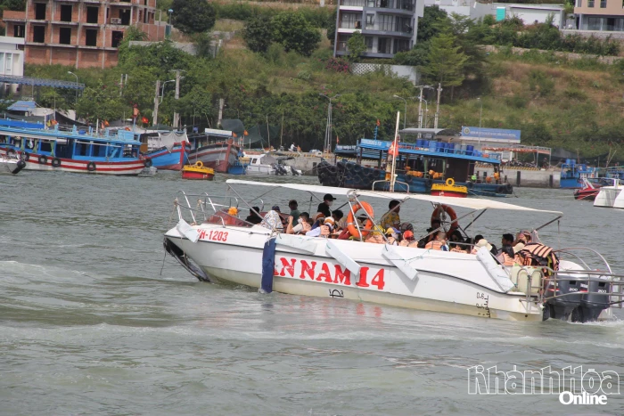 Cảng vụ Hàng hải Nha Trang ban hành kế hoạch đảm bảo an ninh, an toàn hàng hải trong dịp lễ, Tết