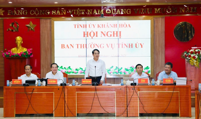 Ban Thường vụ Tỉnh ủy Khánh Hòa xem xét, cho ý kiến nhiều nội dung về phát triển kinh tế - xã hội và công tác xây dựng Đảng