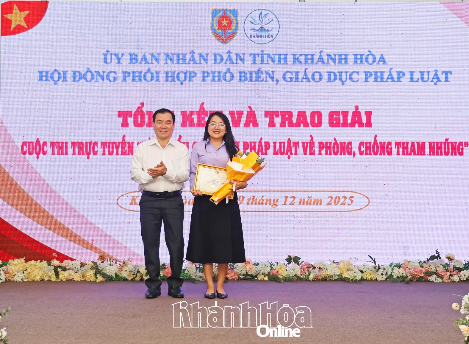 Trao giải cuộc thi trực tuyến Tìm hiểu quy định pháp luật về phòng, chống tham nhũng