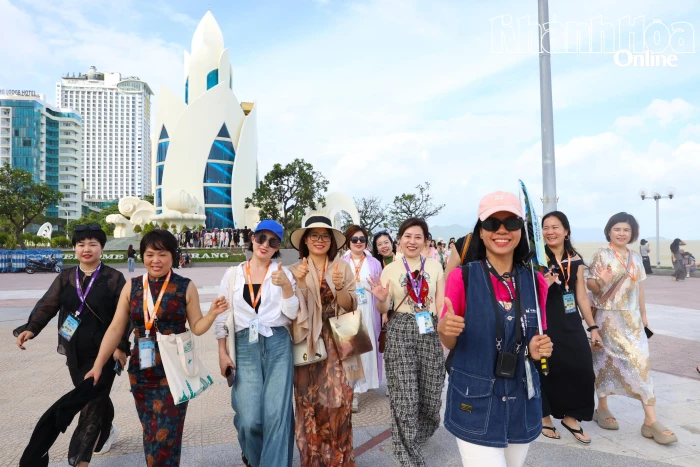 Du lịch Khánh Hòa: Khởi sắc sau mưa lũ