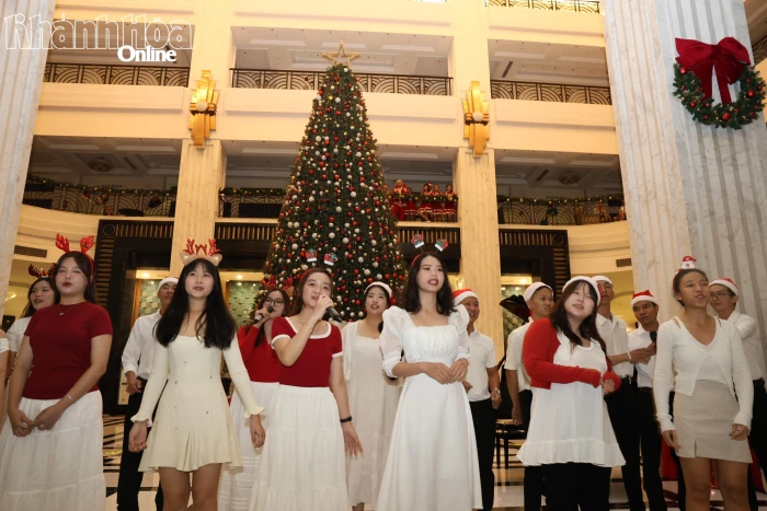 Rực rỡ sắc màu Giáng sinh