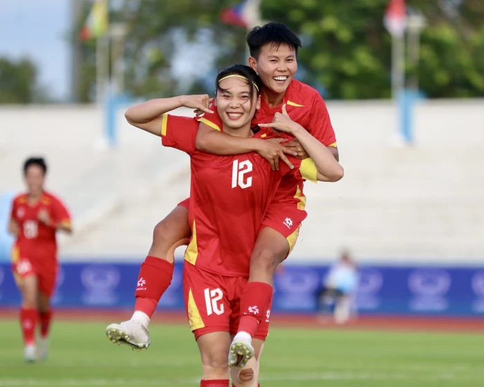 Thắng đậm Indonesia 5-0, tuyển nữ Việt Nam vào chung kết