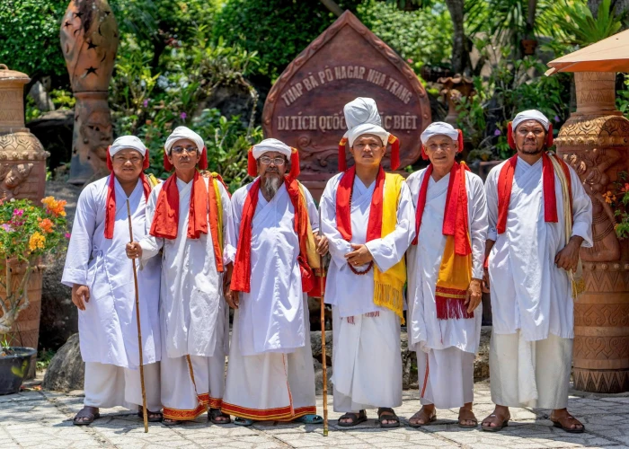 Nghệ thuật hát lễ của chức sắc Kadhar