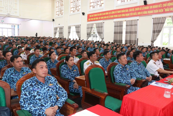 Tư vấn dinh dưỡng, sức khỏe cho thủy thủ tàu ngầm