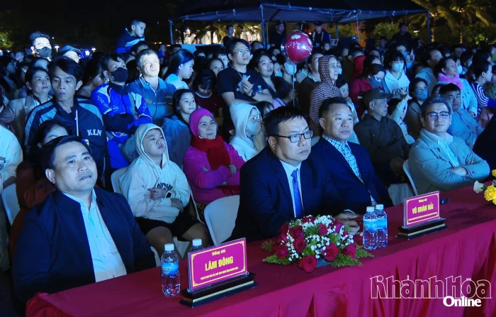 Rộn ràng chương trình nghệ thuật “Khánh Hòa - Chào năm mới 2026”