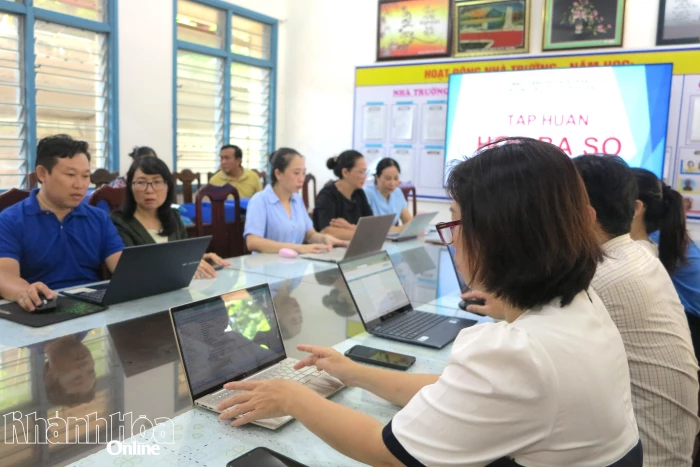 Triển khai thực hiện đồng bộ học bạ số