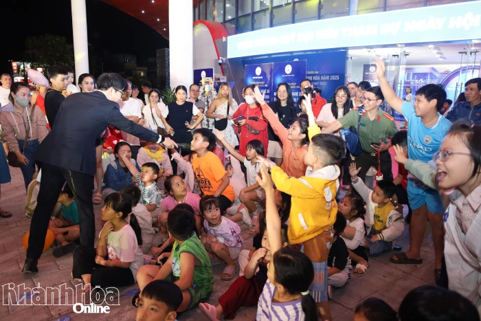 Đưa công nghệ đến gần dân hơn