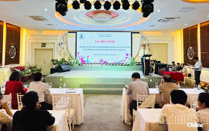 Mít tinh hưởng ứng Tháng hành động Quốc gia về dân số