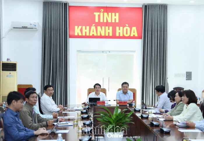 Quán triệt, triển khai 2 nghị quyết đột phá của Quốc hội