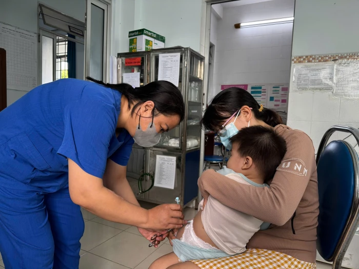 Gần 50 người tham gia tập huấn về công tác tiêm chủng