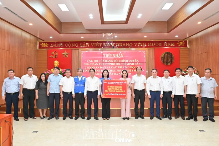 Thành phố Hồ Chí Minh tiếp tục hỗ trợ tỉnh Khánh Hòa hơn 57 tỷ đồng khắc phục hậu quả mưa lũ