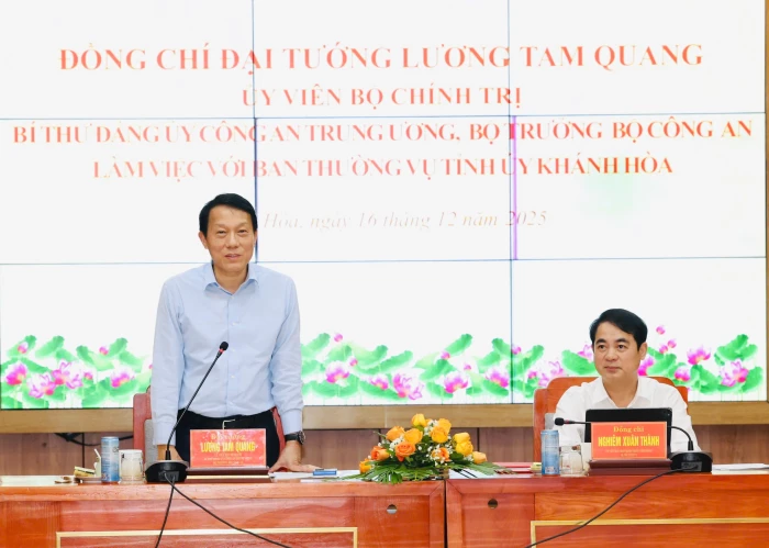 Đại tướng Lương Tam Quang - Ủy viên Bộ Chính trị, Bộ trưởng Bộ Công an làm việc với Ban Thường vụ Tỉnh ủy Khánh Hòa