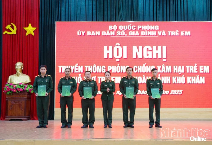 Ủy ban Dân số, Gia đình và Trẻ em Bộ Quốc phòng tổ chức truyền thông tại Khánh Hòa