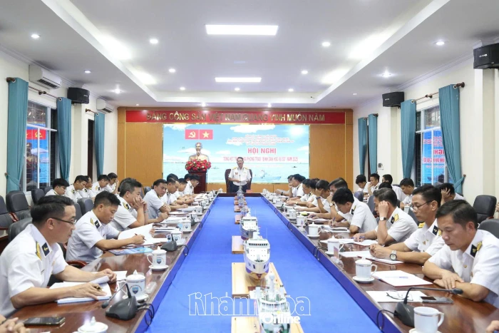 Vùng 4 Hải quân tổng kết triển khai phong trào “Bình dân học vụ số”