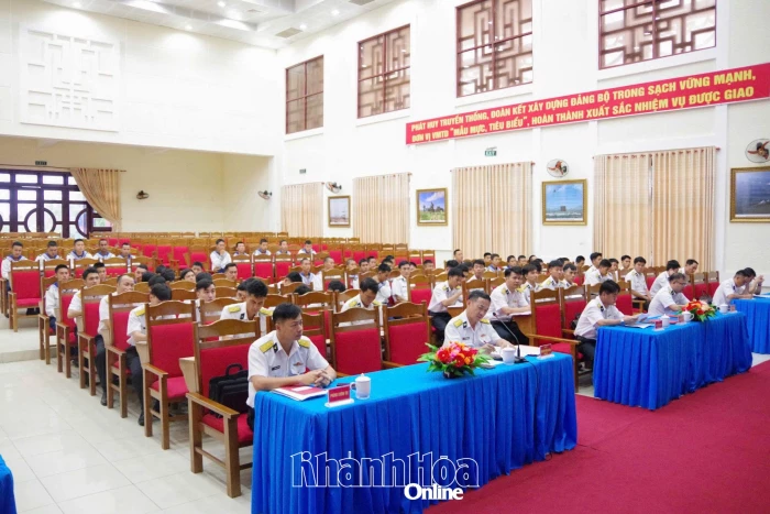 Trung tâm Huấn luyện Vùng 4 Hải quân tổ chức hội nghị về công tác tư tưởng