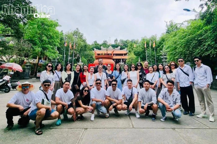 Hunnu Air và Vietjet Air mở chuyến bay charter đưa khách du lịch Mông Cổ đến Khánh Hòa