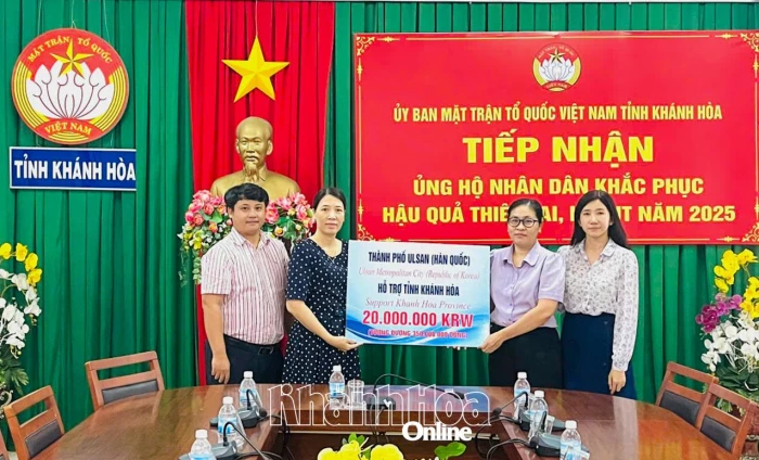 Tiếp nhận 20 triệu won của TP. Ulsan hỗ trợ Khánh Hòa khắc phục hậu quả lũ lụt