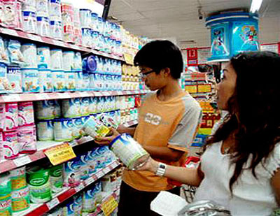 Sữa là một trong những mặt hàng thuộc danh mục bình ổn giá. 