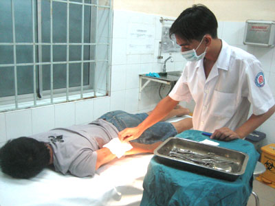 Các bệnh viện trong tỉnh áp dụng giá thu dịch vụ y tế mới